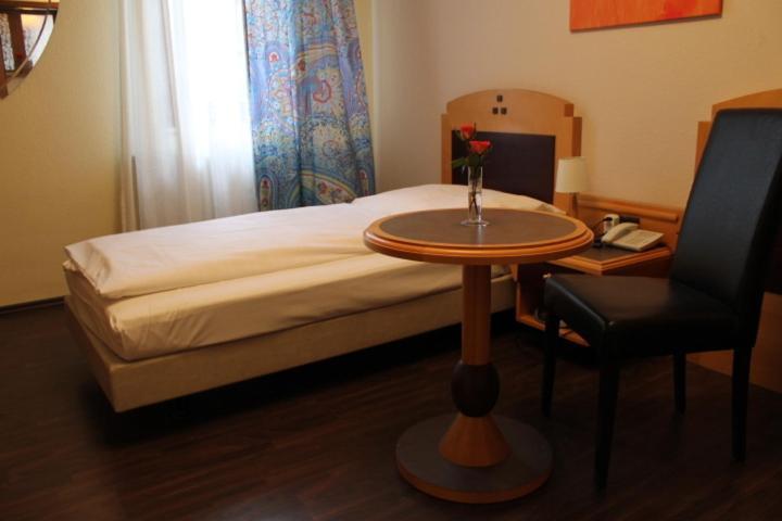 Zum Loewen Bad Homburg vor der Höhe Quarto foto